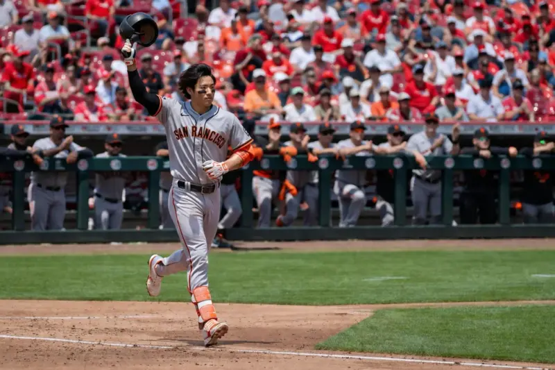 초반 숫자를 되돌린 하루, 이정후의 3안타가 갖는 무게