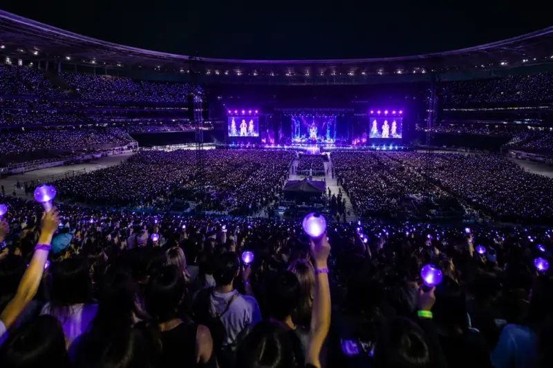 BTS, 멕시코시티 3회 공연 15만명 열광…현지화 무대로 증명한 K팝의 현재