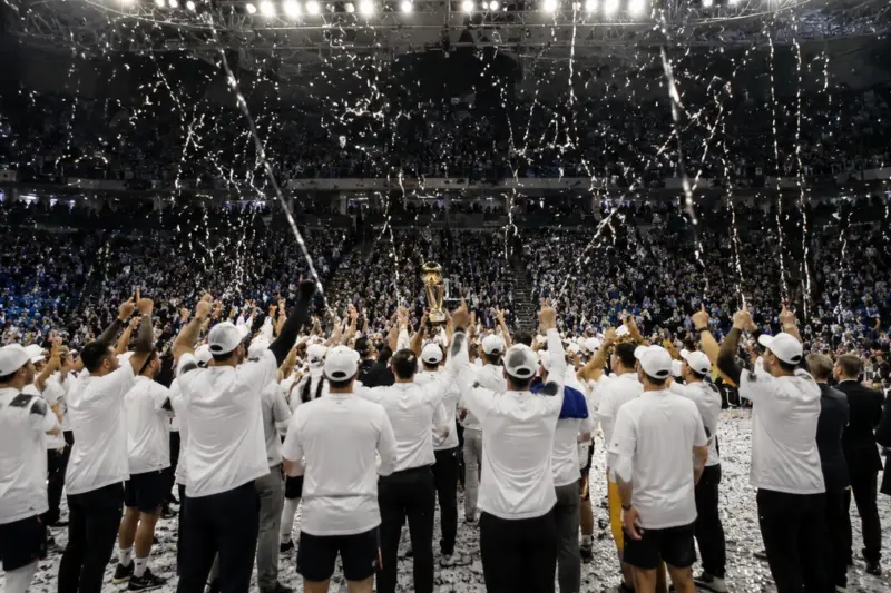부산 KCC, 고양 소노 꺾고 2년 만에 KBL 정상…허훈 MVP·이상민 감독 첫 우승