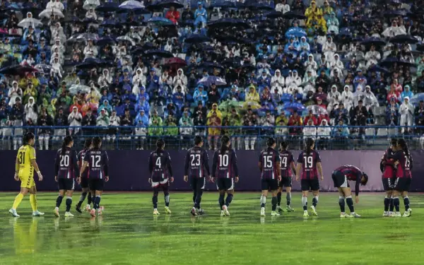 수원FC 위민, 비바람 속 남북 맞대결서 내고향에 역전패…AWCL 결승행 좌절