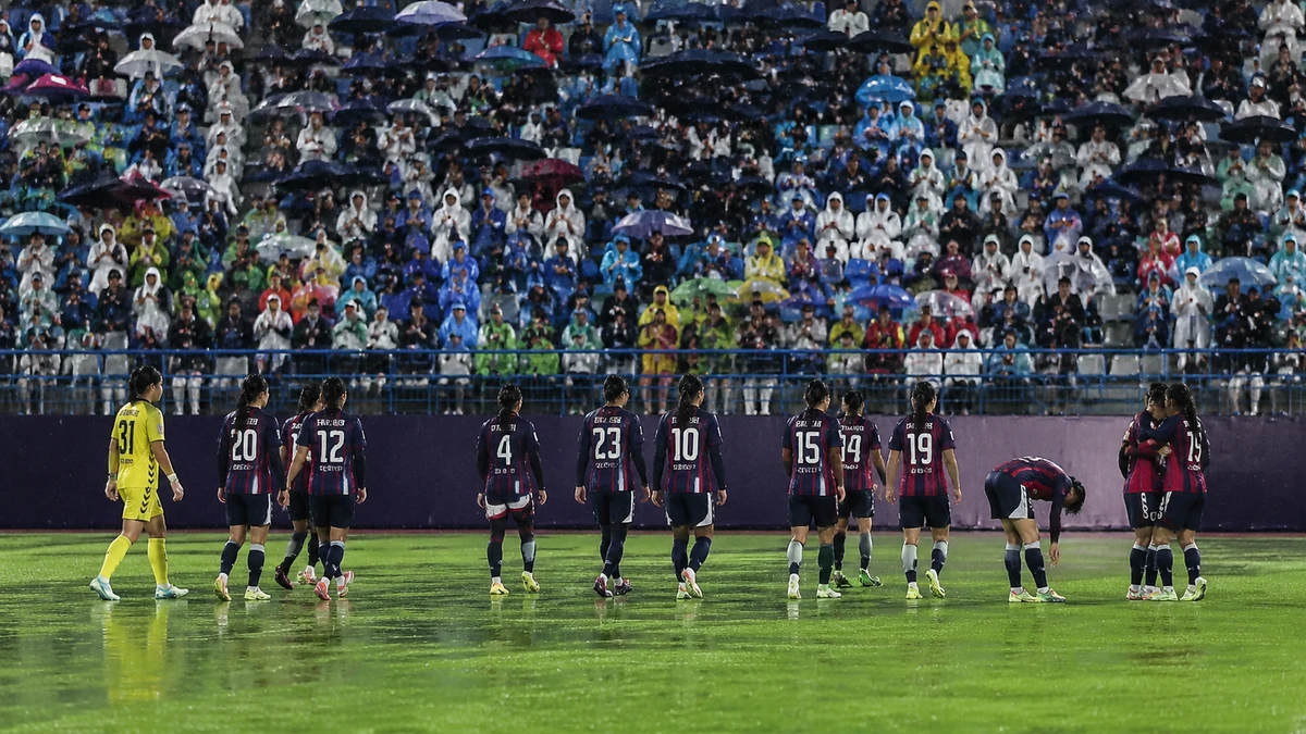 수원FC 위민, 비바람 속 남북 맞대결서 내고향에 역전패…AWCL 결승행 좌절