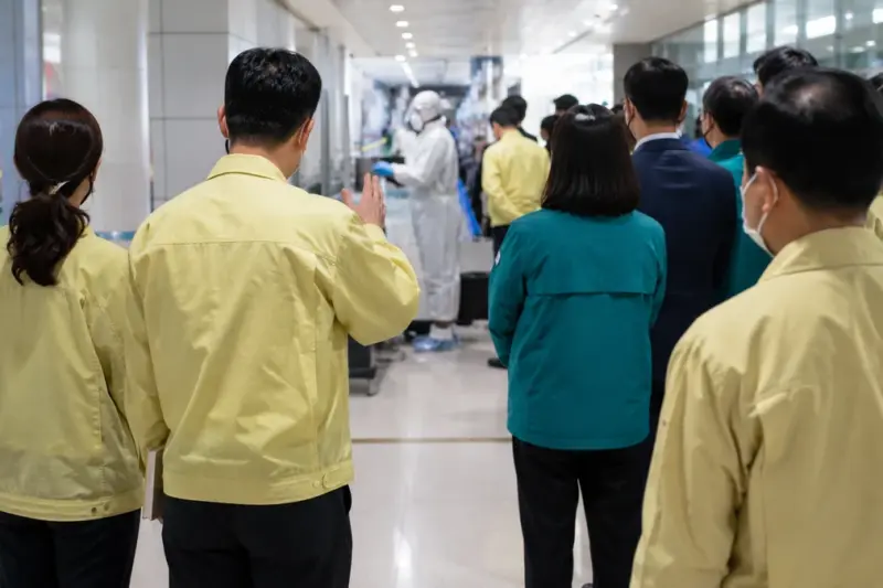 질병청장, 인천공항 에볼라 검역 대응체계 점검…국내 유입 대비 강화