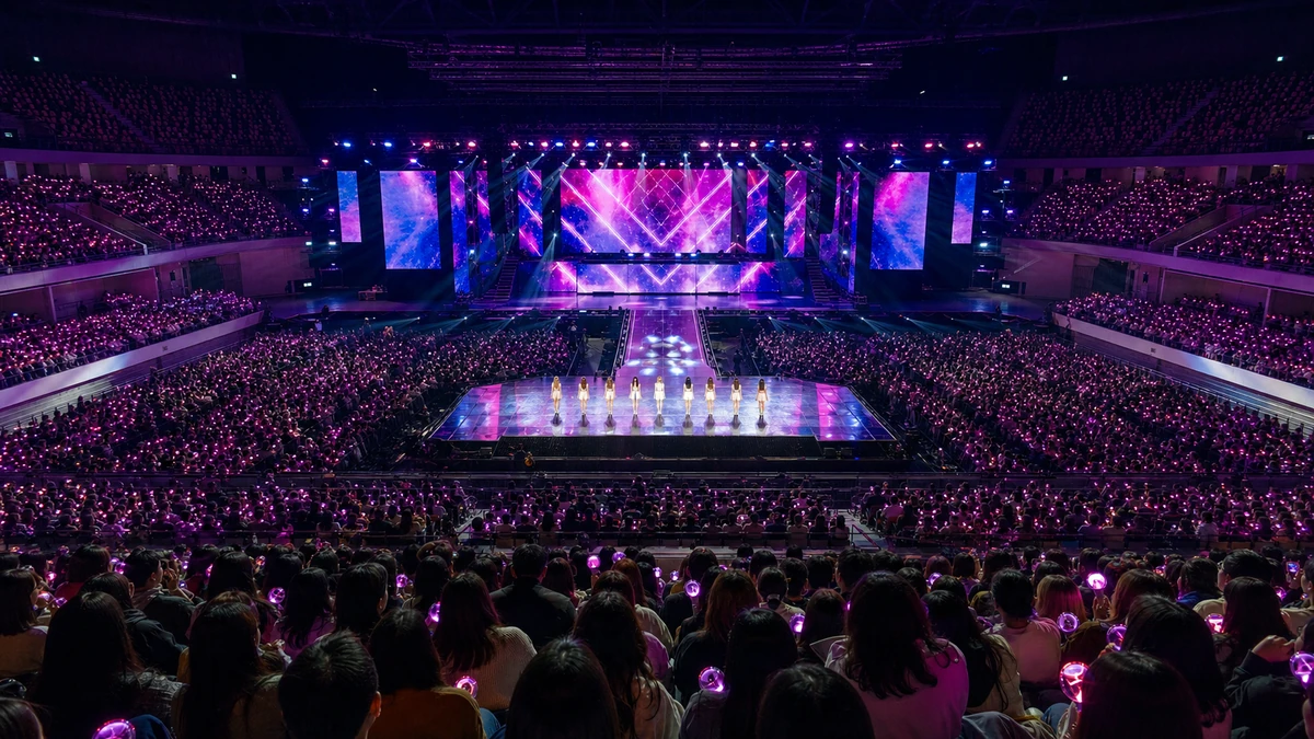 아이오아이, 9년 만의 재결합…10주년 콘서트로 다시 켠 팀의 시간