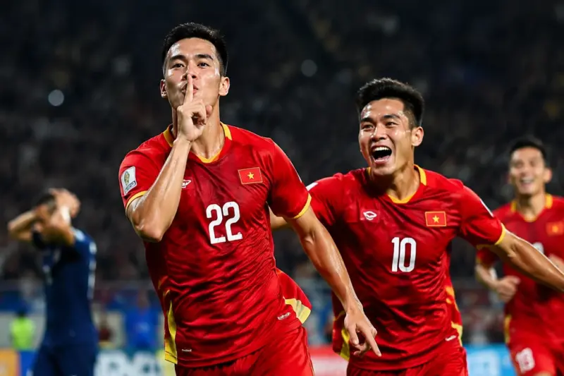 김상식호 베트남, 현대컵 결승 1차전서 태국에 2-0 승리