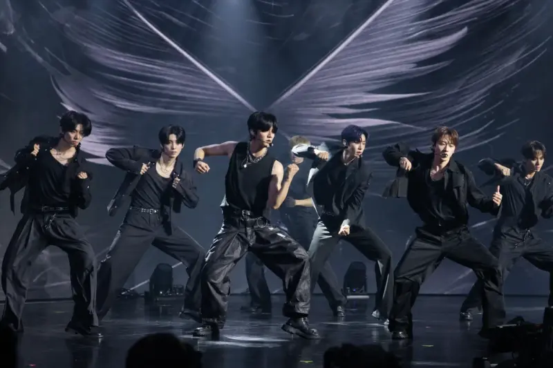 SF9, 데뷔 10주년에 6년 만의 정규앨범 ‘TENACITY’ 발매