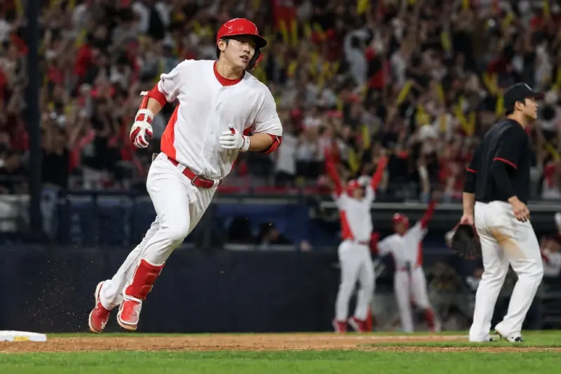 김도영 4안타 3득점, KIA kt에 8-3 승리·3연승