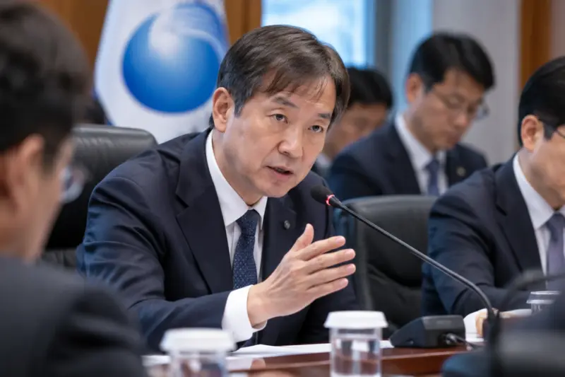 이찬진 금감원장, 금융지주 자회사 CEO 승계절차 개선 요구