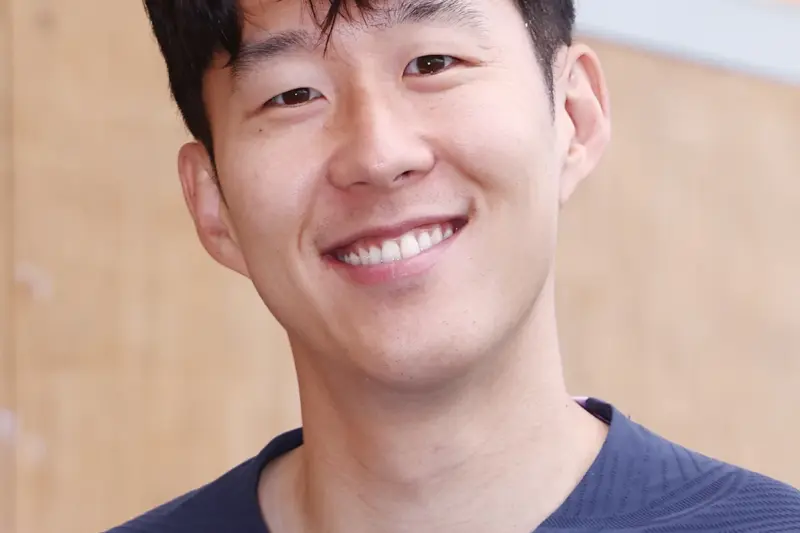 손흥민, 프리킥으로 A매치 59호 골…한국 남자 선수 통산 최다 득점