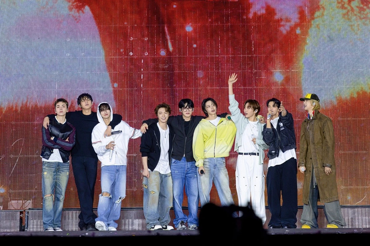세븐틴, 아시아 콘서트 투어 매출 차트 1위