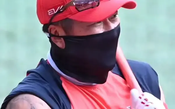 42세 최형우 홈런·보살, 삼성 플레이오프 2차전 8-3 승리